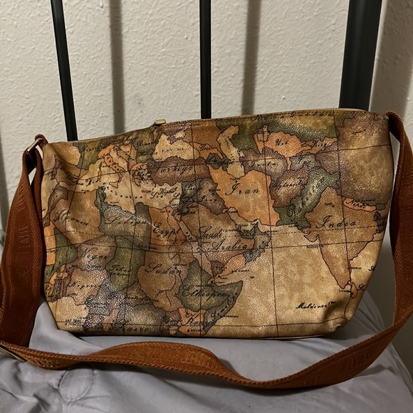 Alviero martini sling bag - Picture 2 of 6